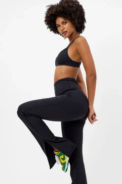 Active^Frankies Bikinis Billie Racerback Sports Bra Black